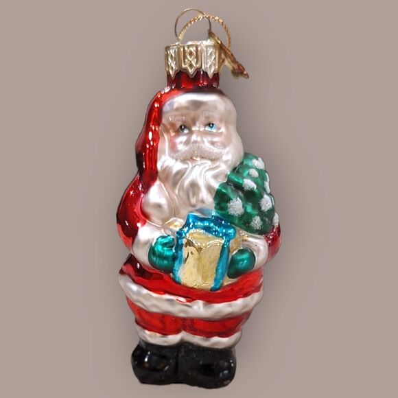 Full Santa Holding Present Christmas Tree Ornament Blown Glass Thomas Pacconi 02 - Picture 2 of 6
